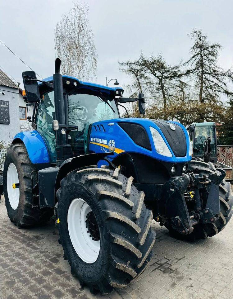 New Holland T7.230 AUTOCOMMAND - Traktor: das Bild 2 New Holland T7.230 AUTOCOMMAND - Traktor: das Bild 2