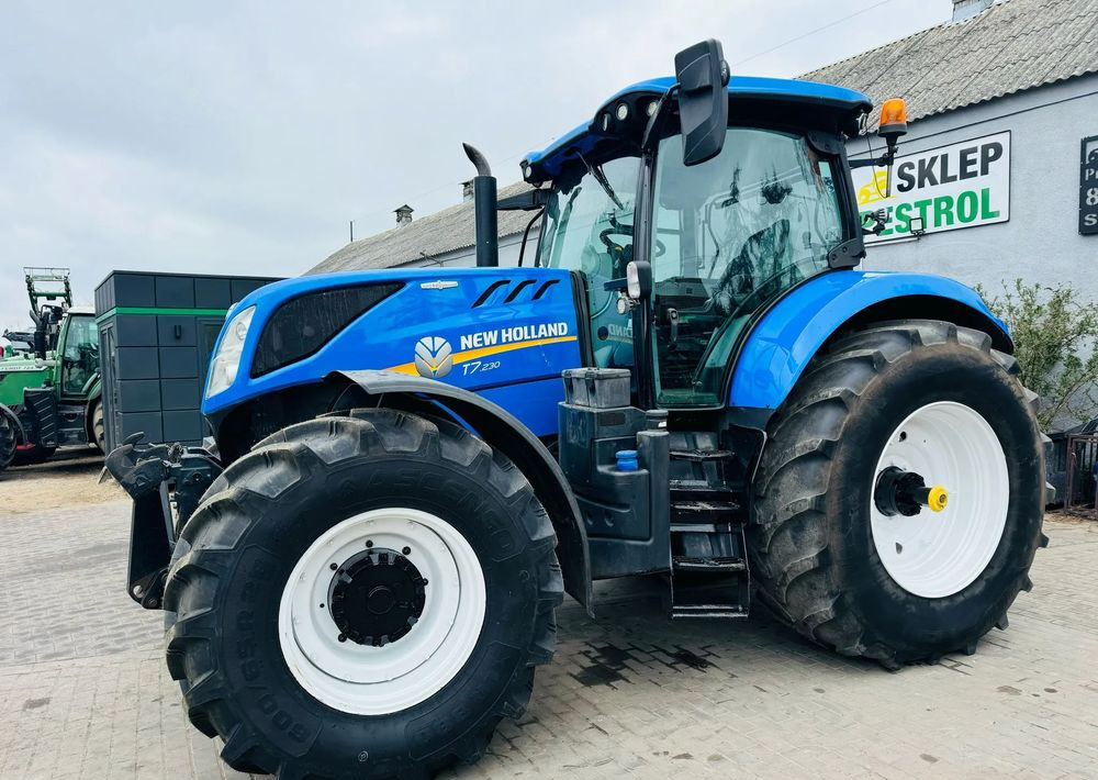 New Holland T7.230 AUTOCOMMAND - Traktor: das Bild 4 New Holland T7.230 AUTOCOMMAND - Traktor: das Bild 4