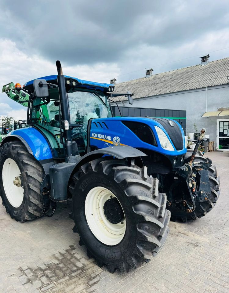 New Holland T7.230 - Traktor: das Bild 3 New Holland T7.230 - Traktor: das Bild 3