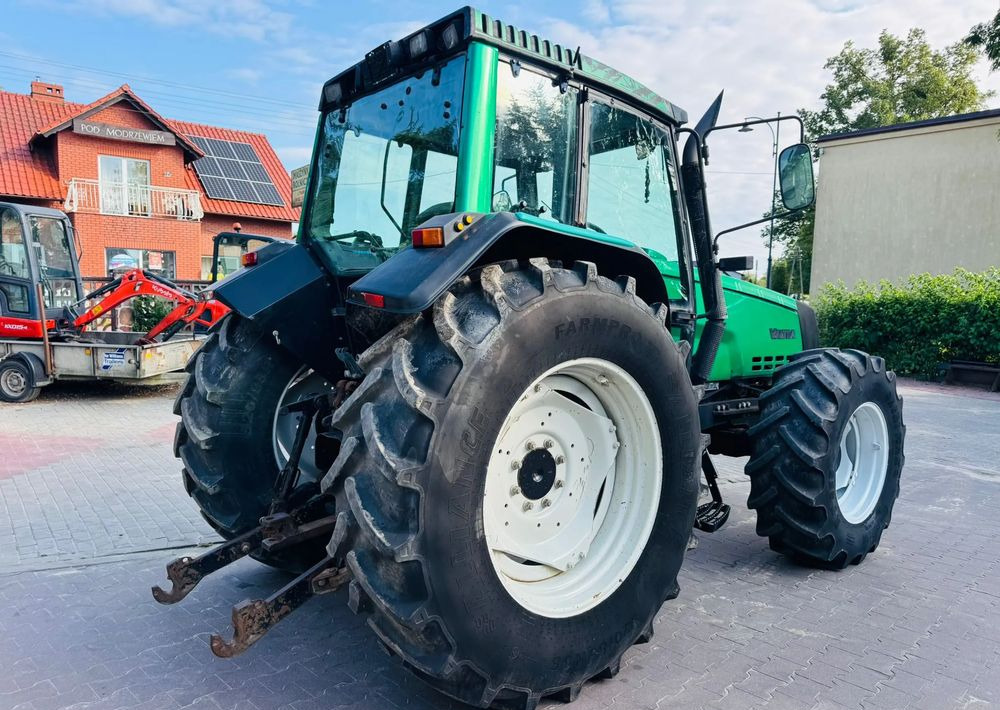 Valtra 8150 - Traktor: das Bild 2 Valtra 8150 - Traktor: das Bild 2