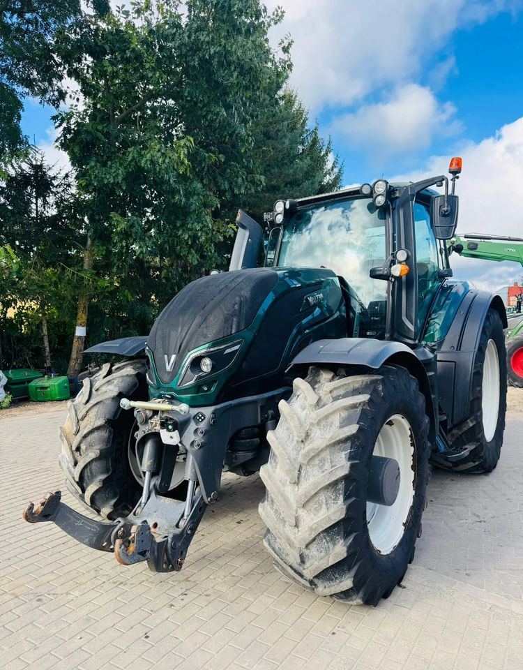 Traktor Valtra T214 Versu: das Bild 11