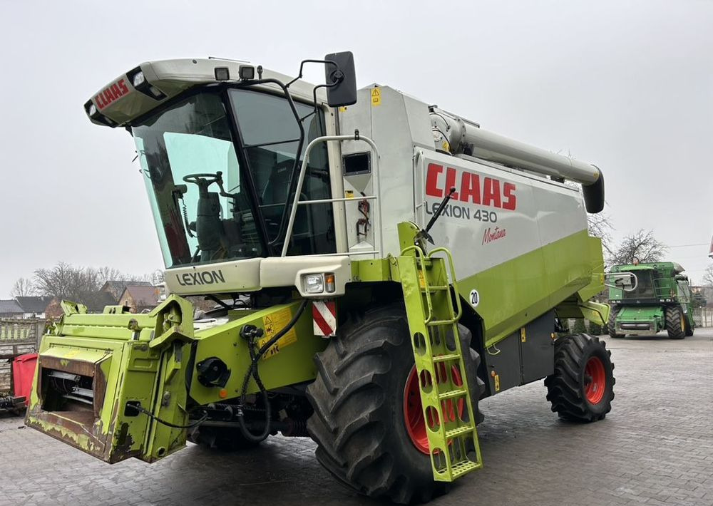 Claas Lexion 430 Montana - Mähdrescher: das Bild 2 Claas Lexion 430 Montana - Mähdrescher: das Bild 2