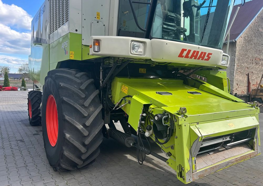 Claas Mega 360 - Mähdrescher: das Bild 4 Claas Mega 360 - Mähdrescher: das Bild 4