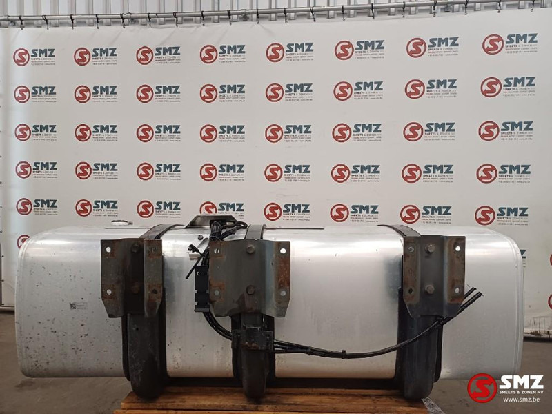 DAF Occ brandstoftank 750L DAF - Kraftstofftank für LKW: das Bild 2 DAF Occ brandstoftank 750L DAF - Kraftstofftank für LKW: das Bild 2