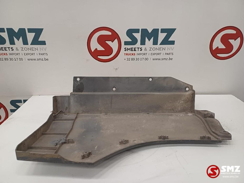 DAF Occ spatbordverlenging links DAF - Karosserie und Außen für LKW: das Bild 2 DAF Occ spatbordverlenging links DAF - Karosserie und Außen für LKW: das Bild 2