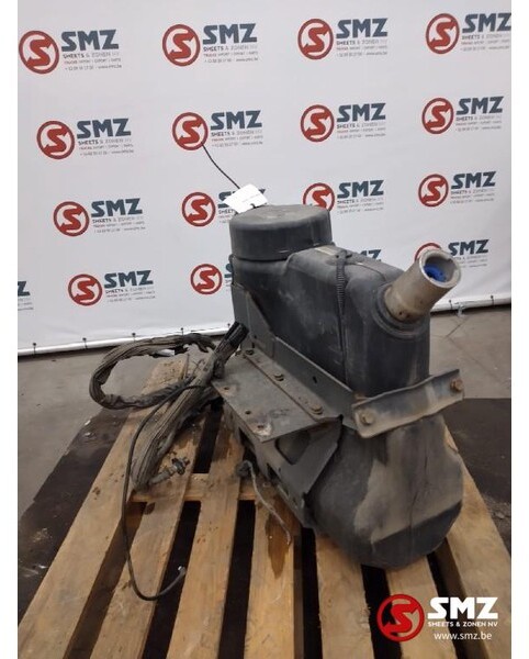 Mercedes-Benz Occ AdBlue tank Mercedes Atego 1218 A9704700815 - Kraftstoffaufbereitung/ Kraftstoffförderung für LKW: das Bild 2 Mercedes-Benz Occ AdBlue tank Mercedes Atego 1218 A9704700815 - Kraftstoffaufbereitung/ Kraftstoffförderung für LKW: das Bild 2