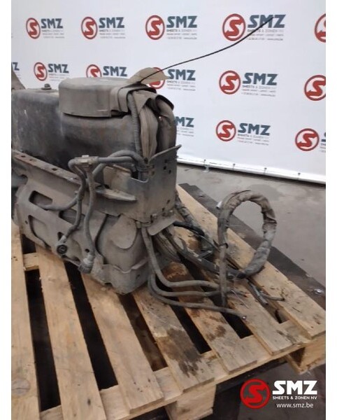 Mercedes-Benz Occ AdBlue tank Mercedes Atego 1218 A9704700815 - Kraftstoffaufbereitung/ Kraftstoffförderung für LKW: das Bild 3 Mercedes-Benz Occ AdBlue tank Mercedes Atego 1218 A9704700815 - Kraftstoffaufbereitung/ Kraftstoffförderung für LKW: das Bild 3