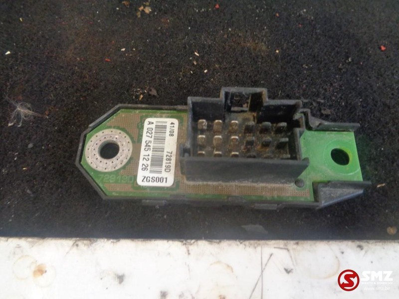 Mercedes-Benz Occ connector - Elektrische Ausrüstung für LKW: das Bild 2 Mercedes-Benz Occ connector - Elektrische Ausrüstung für LKW: das Bild 2
