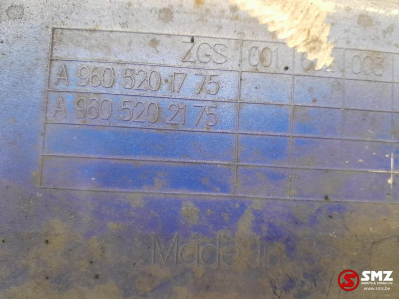 Mercedes-Benz Occ set sideskirts links + rechts Mercedes - Rahmen/ Chassis für LKW: das Bild 5 Mercedes-Benz Occ set sideskirts links + rechts Mercedes - Rahmen/ Chassis für LKW: das Bild 5