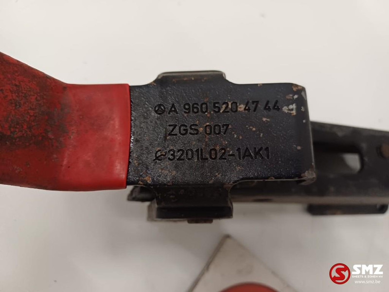 Mercedes-Benz Occ side-skirtsteun Mercedes - Rahmen/ Chassis für LKW: das Bild 4 Mercedes-Benz Occ side-skirtsteun Mercedes - Rahmen/ Chassis für LKW: das Bild 4