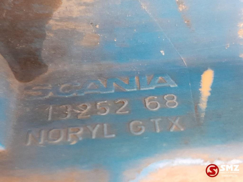 Scania Occ spatbord rechts 3 Scania - Karosserie und Außen für LKW: das Bild 5 Scania Occ spatbord rechts 3 Scania - Karosserie und Außen für LKW: das Bild 5