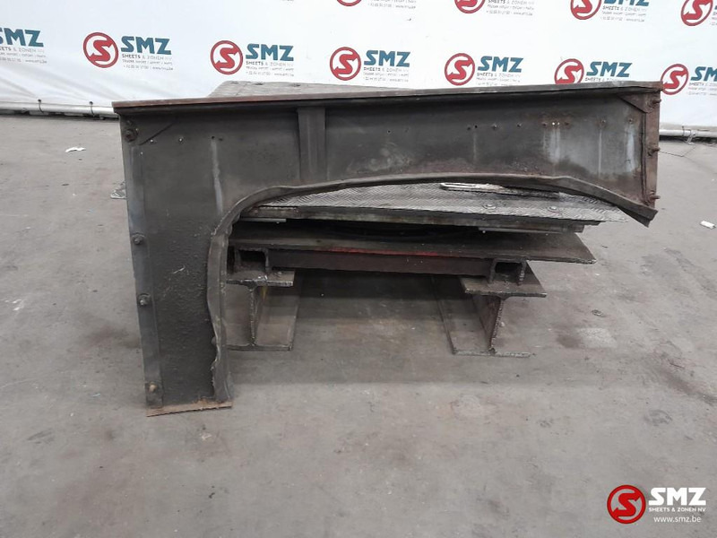 Scania Occ spatbord rechts 75 Vabis Scania - Karosserie und Außen für LKW: das Bild 2 Scania Occ spatbord rechts 75 Vabis Scania - Karosserie und Außen für LKW: das Bild 2