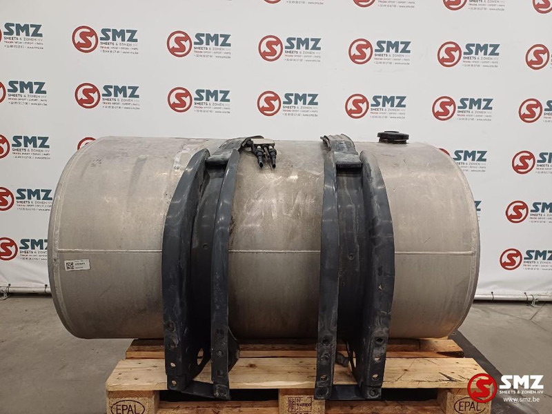 Volvo Occ brandstoftank met steunen 530L Volvo - Kraftstofftank für LKW: das Bild 2 Volvo Occ brandstoftank met steunen 530L Volvo - Kraftstofftank für LKW: das Bild 2
