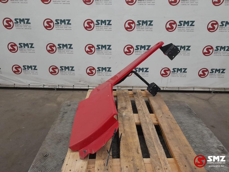 Volvo Occ cabinespoiler rechtsboven Volvo - Aeropack/ Spoiler für LKW: das Bild 4 Volvo Occ cabinespoiler rechtsboven Volvo - Aeropack/ Spoiler für LKW: das Bild 4