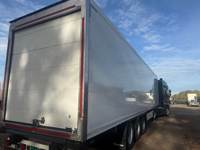 Krone Vector 1950 - Kühlkoffer Auflieger: das Bild 3 Krone Vector 1950 - Kühlkoffer Auflieger: das Bild 3