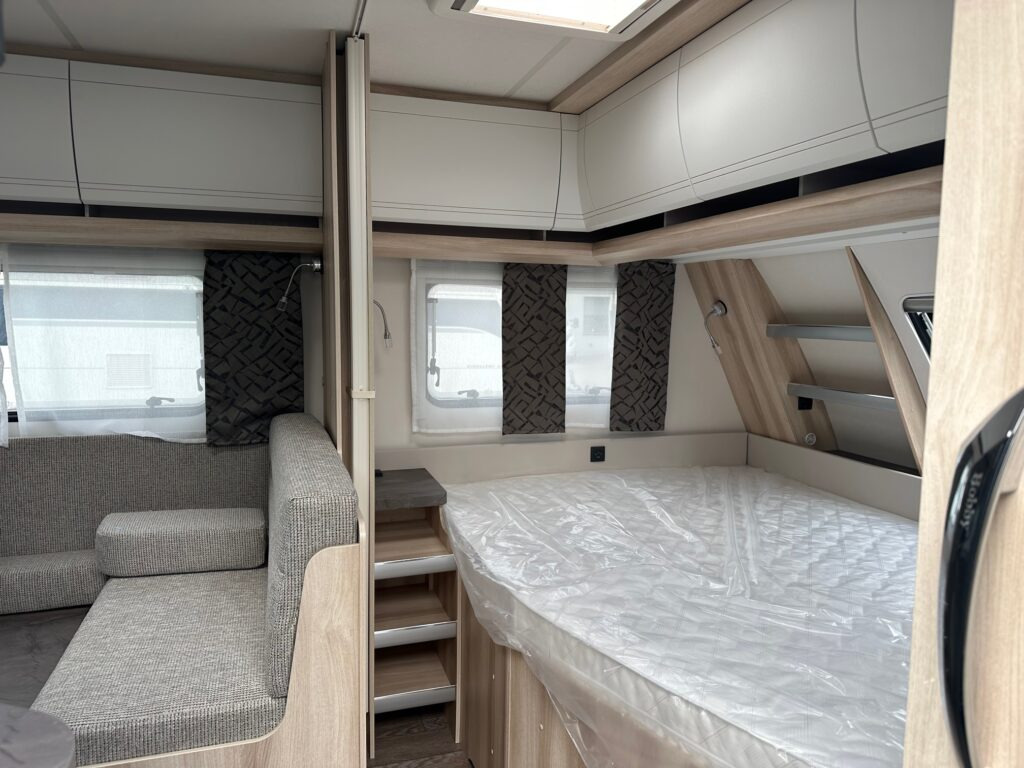 DE LUXE 545 KMF 2024 - Wohnwagen: das Bild 5 DE LUXE 545 KMF 2024 - Wohnwagen: das Bild 5