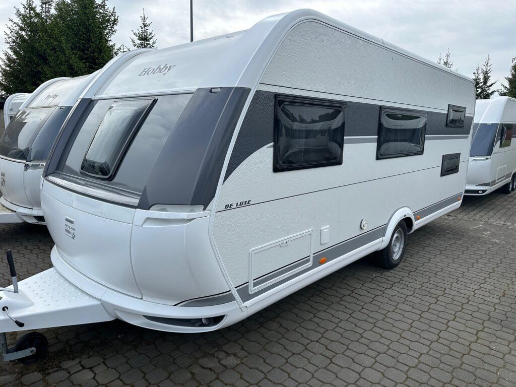 DE LUXE 545 KMF 2024 - Wohnwagen: das Bild 1 DE LUXE 545 KMF 2024 - Wohnwagen: das Bild 1