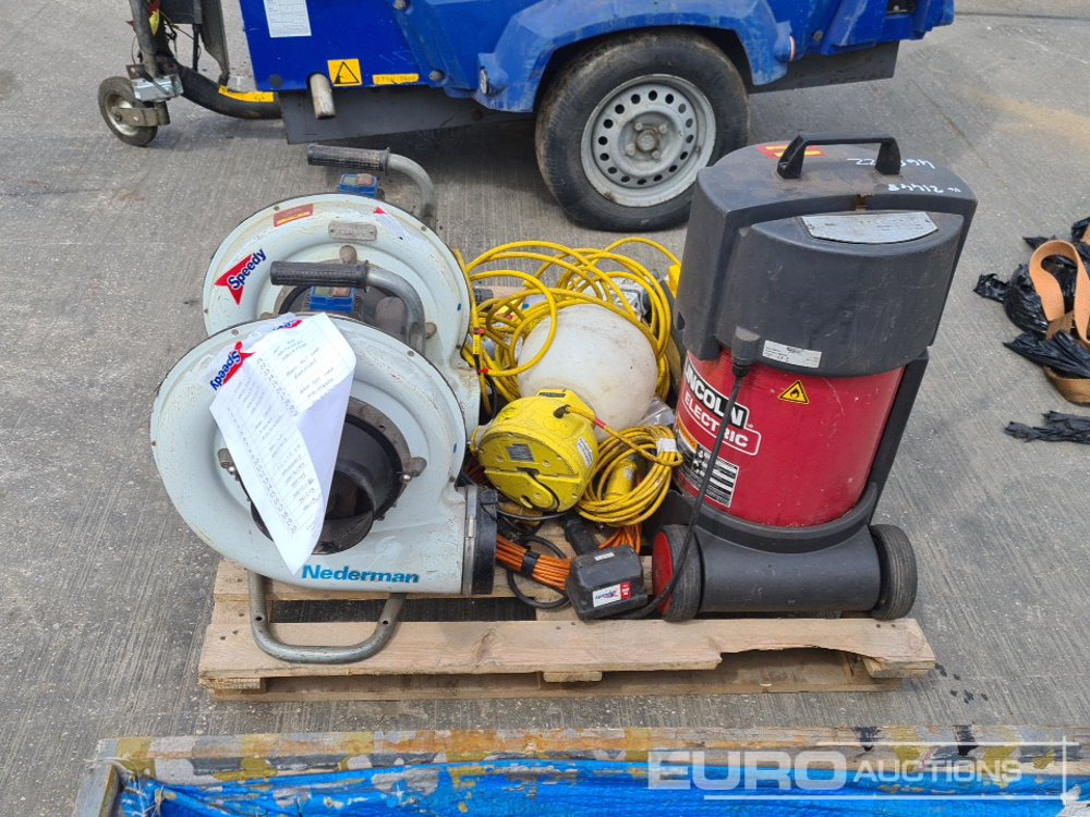 110 Volt Lincoln Electric Welding Fumes Filter (Spares), Nederman Indstrial Blower (2 of), Pneumatic Filter/Regulator (4 of), 110Volt Work Lights (4 of), Cable Avoidance Tool (2 of) - Baugeräte: das Bild 4 110 Volt Lincoln Electric Welding Fumes Filter (Spares), Nederman Indstrial Blower (2 of), Pneumatic Filter/Regulator (4 of), 110Volt Work Lights (4 of), Cable Avoidance Tool (2 of) - Baugeräte: das Bild 4
