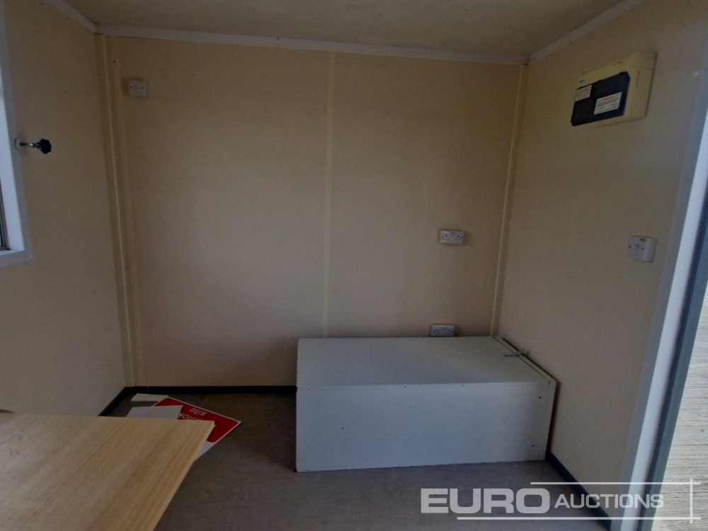 Seecontainer 12' x 9' Office (Cannot Be Reconsigned): das Bild 12