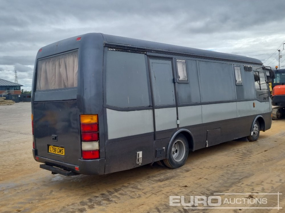 1993 Caetano 4x2 5 Berth Motorhome, Sink, Fridge Freezer, Oven & Hob, Wash Room, Diesel Heater, Solar Panels, Awning, Manual Gearbox - Camper Van: das Bild 5 1993 Caetano 4x2 5 Berth Motorhome, Sink, Fridge Freezer, Oven & Hob, Wash Room, Diesel Heater, Solar Panels, Awning, Manual Gearbox - Camper Van: das Bild 5