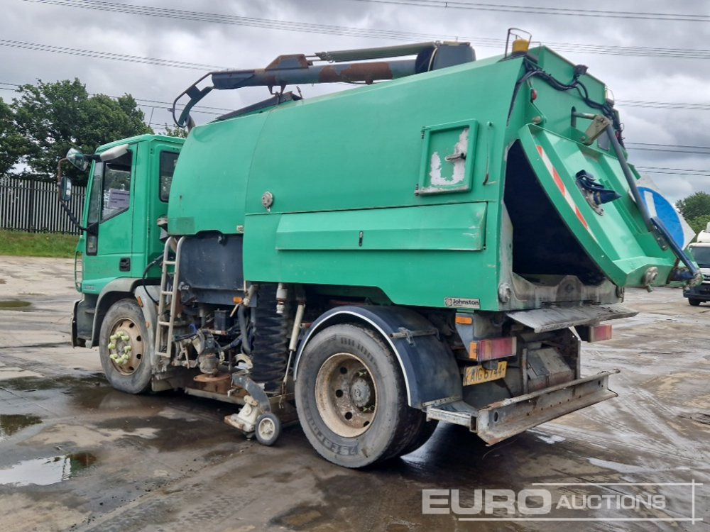 2005 Iveco Euro Cargo 130E18 - Kehrmaschine: das Bild 3 2005 Iveco Euro Cargo 130E18 - Kehrmaschine: das Bild 3