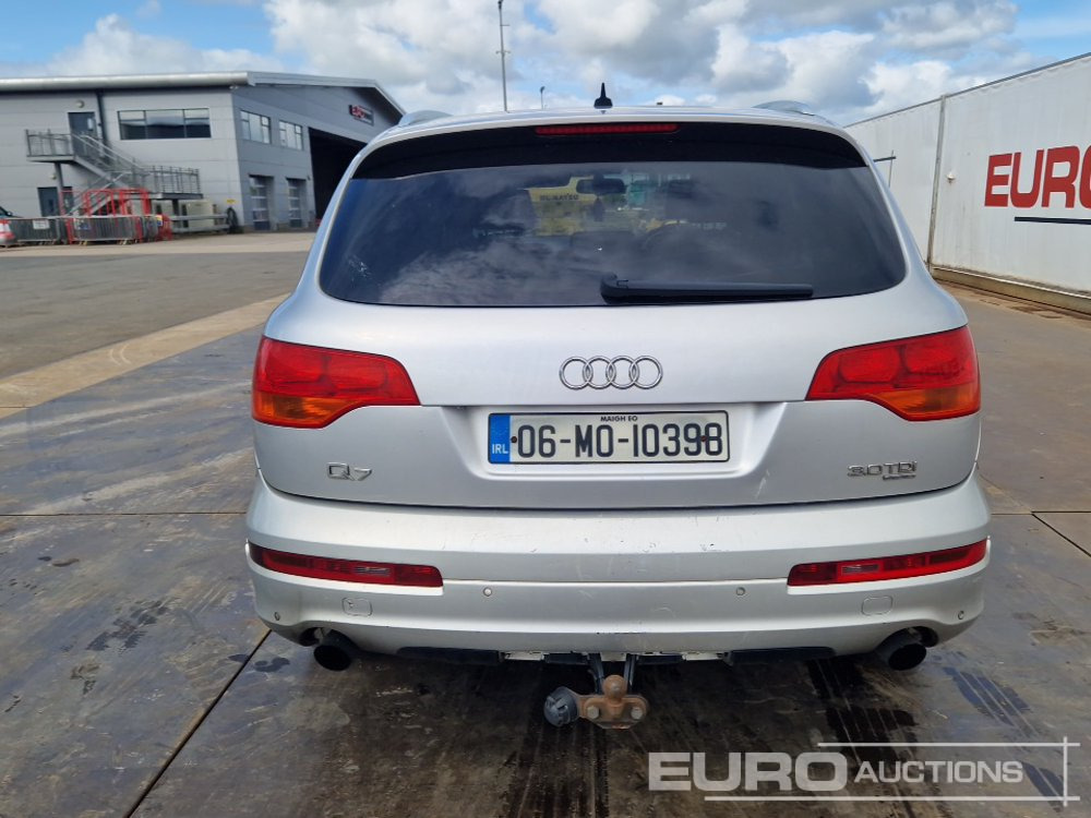 2006 Audi Q7 - SUV/ Geländewagen: das Bild 4 2006 Audi Q7 - SUV/ Geländewagen: das Bild 4