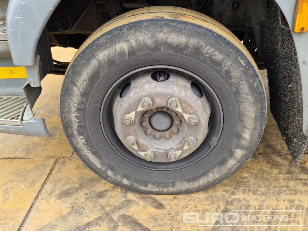 Pritsche LKW Für die Beförderung von schwere Technik 2008 DAF LF55-220: das Bild 9