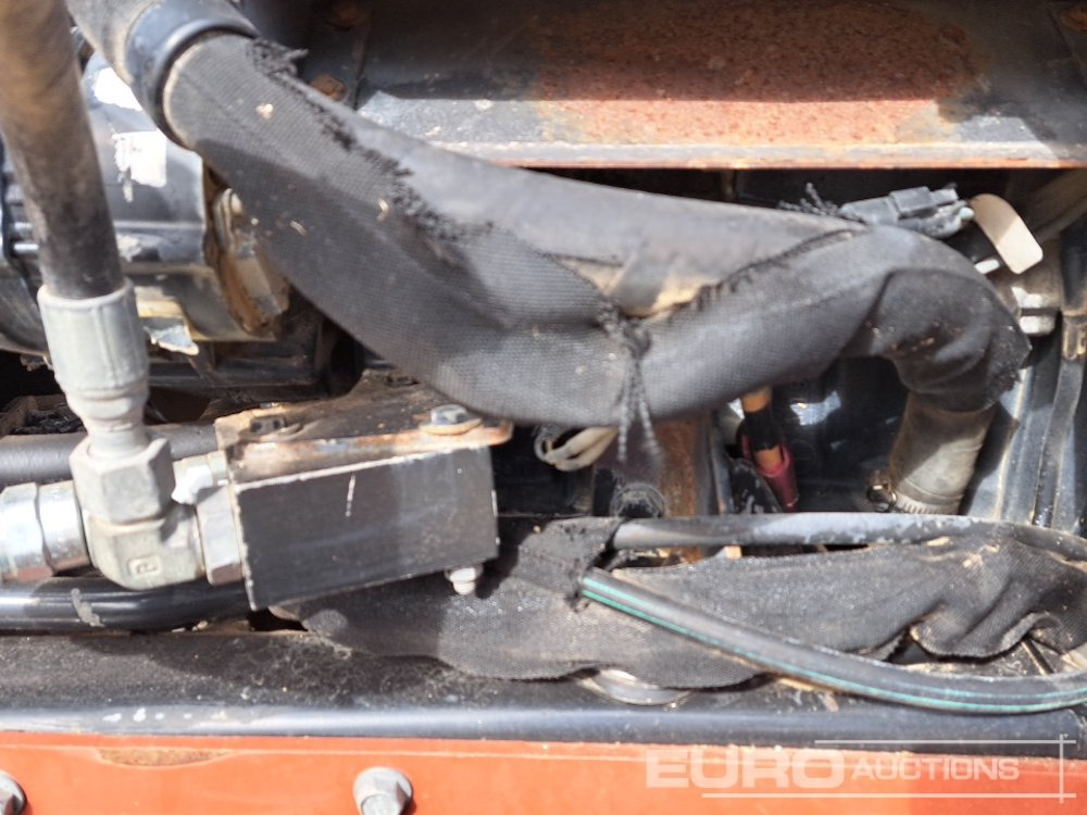 Grabenbagger/ Grabenfräse 2011 Ditch Witch RT45: das Bild 50