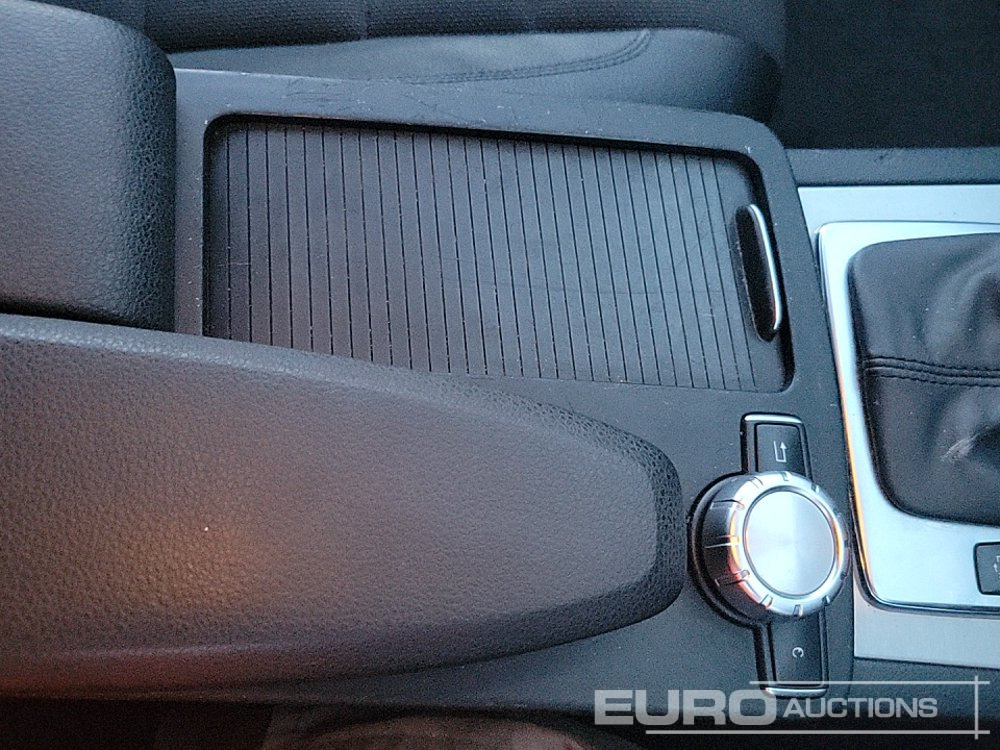 PKW 2012 Mercedes C220 CDI: das Bild 23