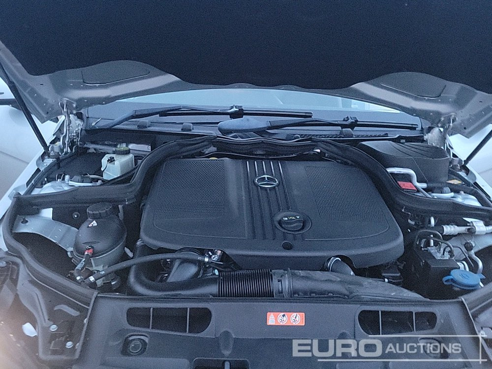 PKW 2012 Mercedes C220 CDI: das Bild 12