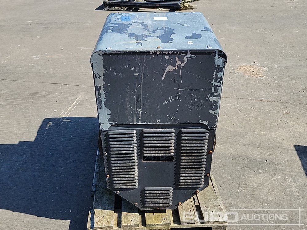 2013 Meccalte 600kVA Alternator - Stromgenerator: das Bild 4 2013 Meccalte 600kVA Alternator - Stromgenerator: das Bild 4