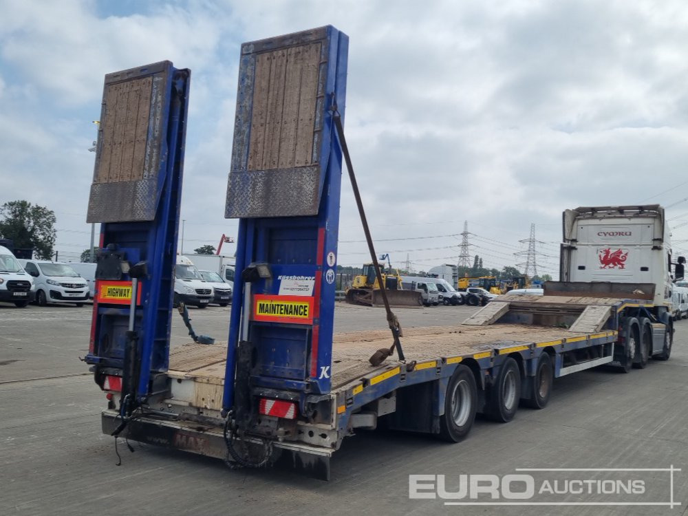 2014 Faymonville Tri Axle Step Frame Low Load Trailer, Neck Ramps, Hydraulic Flip Toe Ramps (Plating Certificate Available) - Tieflader Auflieger: das Bild 5 2014 Faymonville Tri Axle Step Frame Low Load Trailer, Neck Ramps, Hydraulic Flip Toe Ramps (Plating Certificate Available) - Tieflader Auflieger: das Bild 5