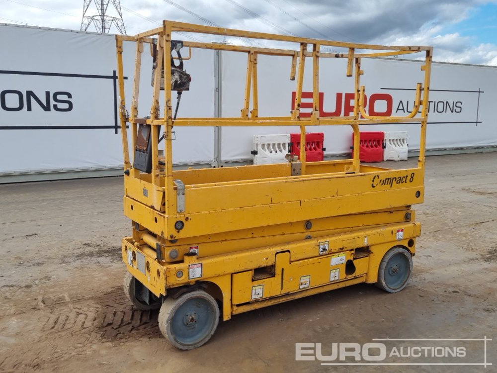 2014 Haulotte Compact 8 - Arbeitsbühne: das Bild 1 2014 Haulotte Compact 8 - Arbeitsbühne: das Bild 1