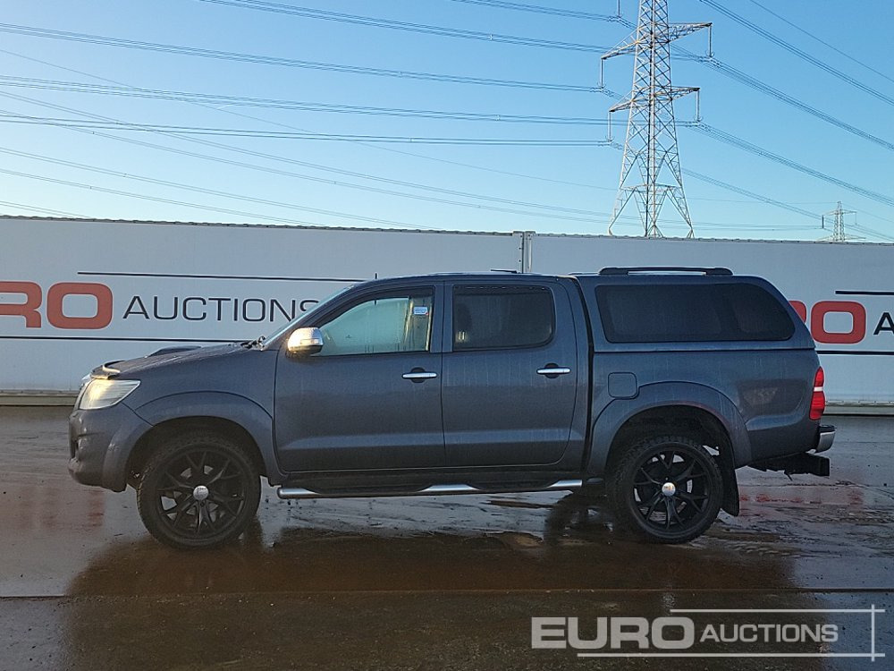 2014 Toyota Hilux Invincible - Pick-up: das Bild 2 2014 Toyota Hilux Invincible - Pick-up: das Bild 2