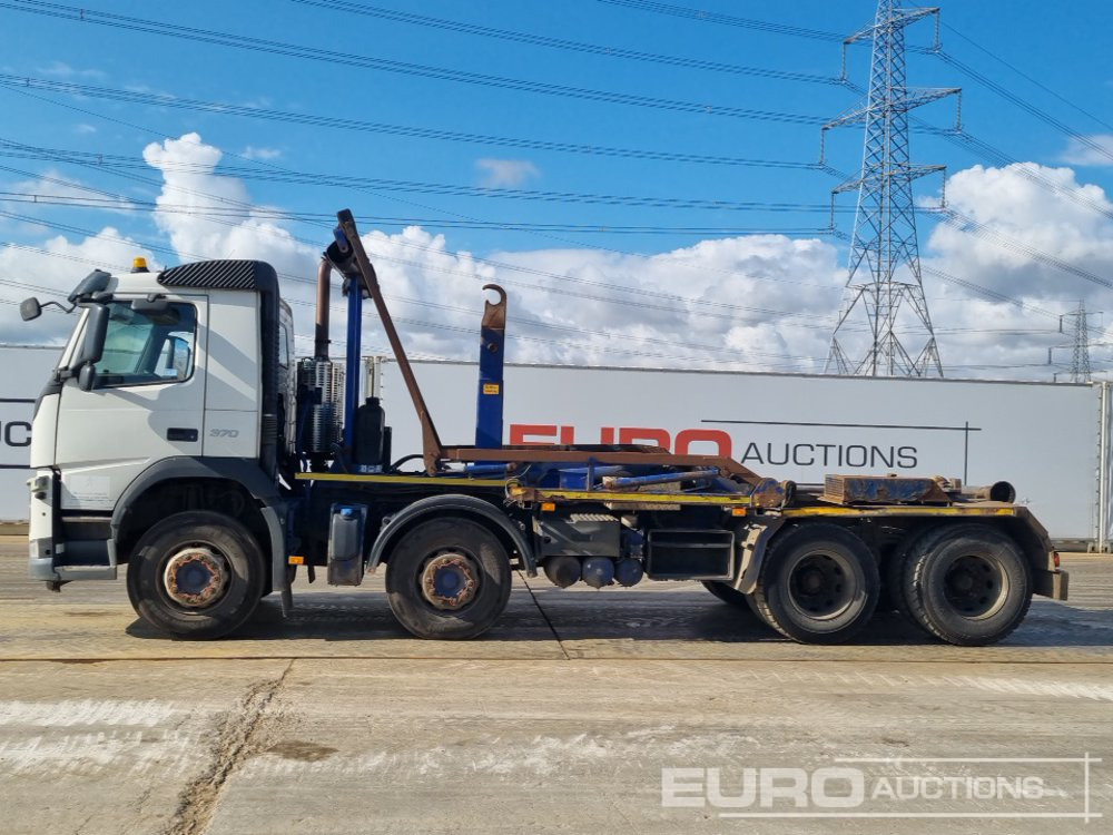 2014 Volvo FM370 - Abrollkipper: das Bild 2 2014 Volvo FM370 - Abrollkipper: das Bild 2