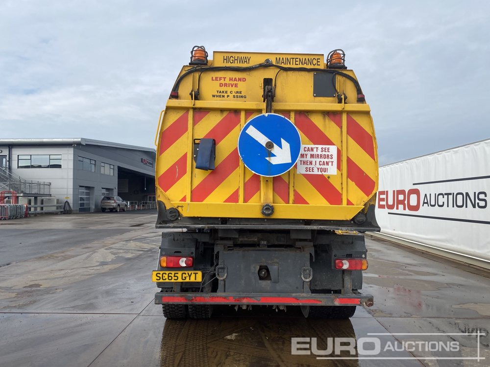 2015 DAF LF 220 - Kehrmaschine: das Bild 4 2015 DAF LF 220 - Kehrmaschine: das Bild 4