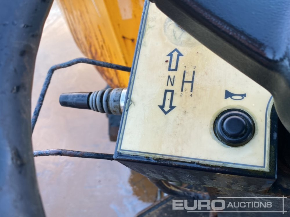 Mini-Kipper 2015 JCB 6TST: das Bild 18 Mini-Kipper 2015 JCB 6TST: das Bild 18