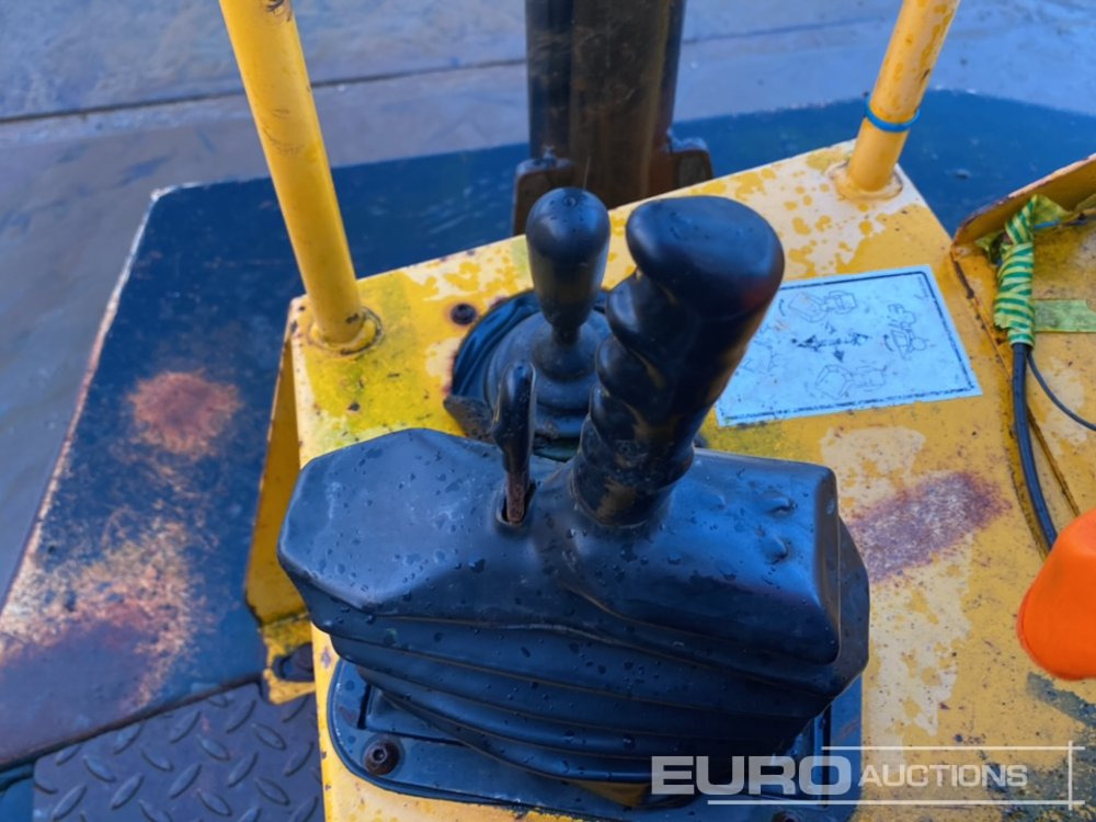 Mini-Kipper 2015 JCB 6TST: das Bild 24 Mini-Kipper 2015 JCB 6TST: das Bild 24