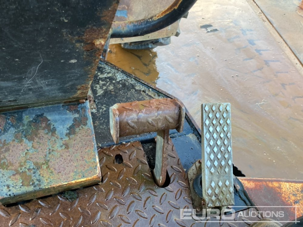 Mini-Kipper 2015 JCB 6TST: das Bild 23 Mini-Kipper 2015 JCB 6TST: das Bild 23