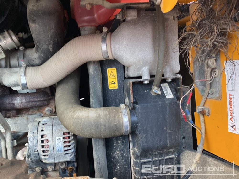 Mini-Kipper 2015 JCB 6TST: das Bild 33 Mini-Kipper 2015 JCB 6TST: das Bild 33