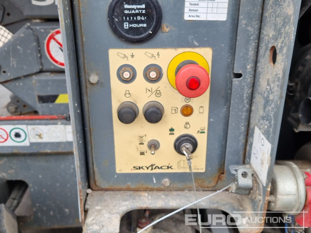 Arbeitsbühne 2015 SkyJack SJ6826RT: das Bild 29