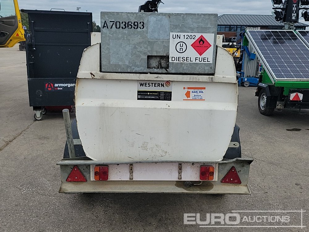 2015 Western 10ART 10AB - Lagertank: das Bild 4 2015 Western 10ART 10AB - Lagertank: das Bild 4