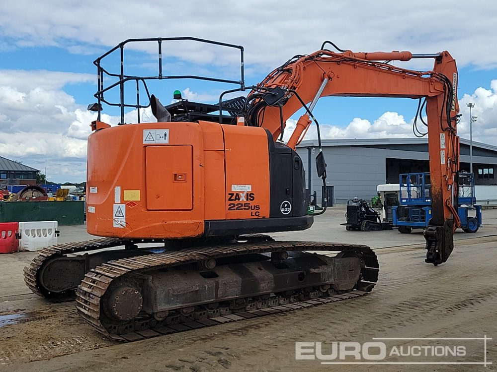 2016 Hitachi ZX225USLC-5B - Kettenbagger: das Bild 5 2016 Hitachi ZX225USLC-5B - Kettenbagger: das Bild 5