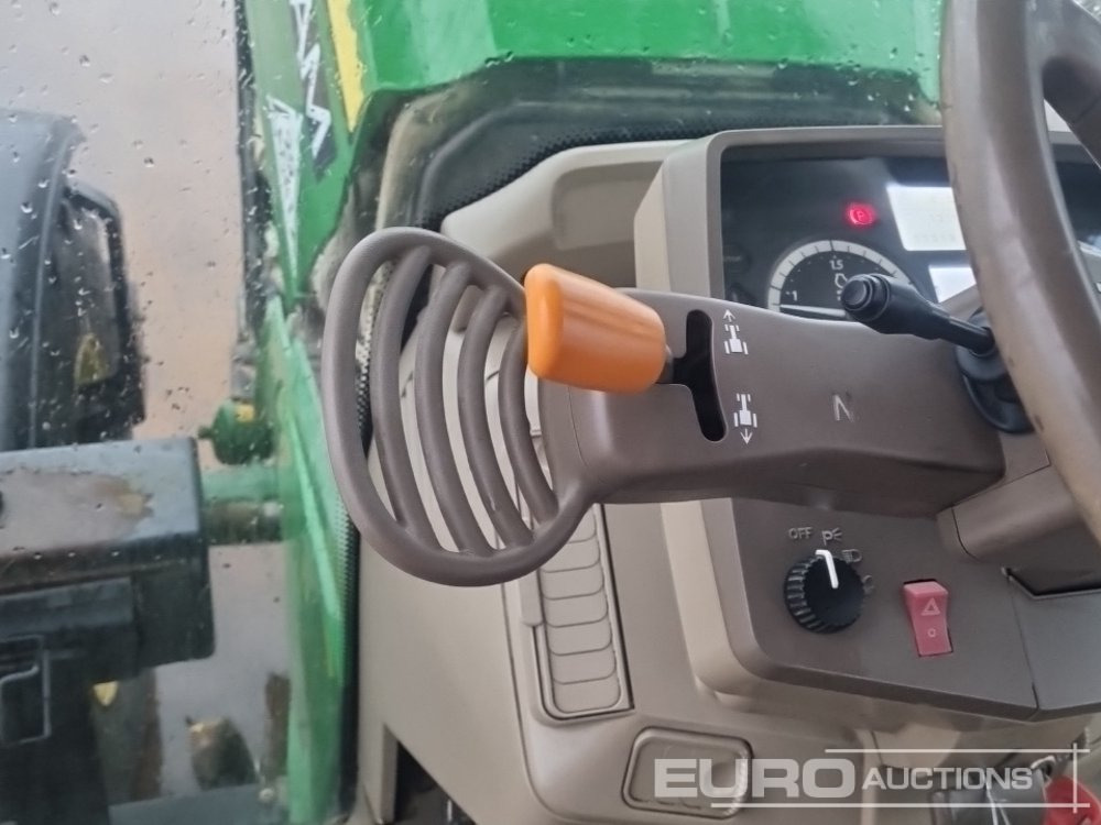 Traktor 2016 John Deere 6155M: das Bild 27 Traktor 2016 John Deere 6155M: das Bild 27