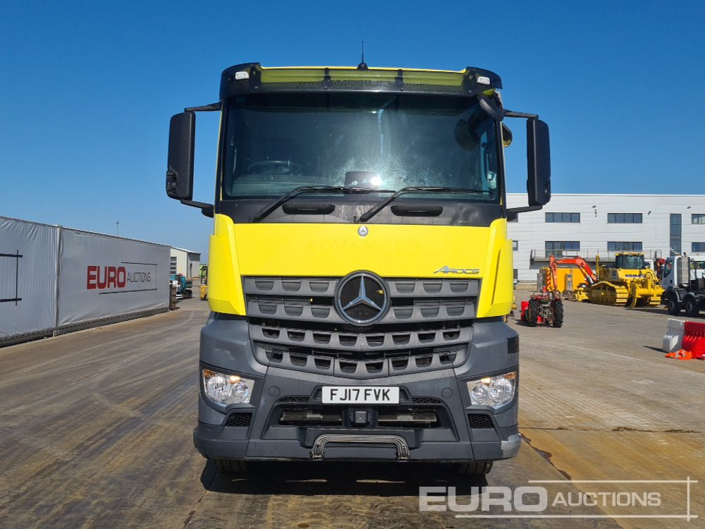 Pritsche LKW Für die Beförderung von schwere Technik 2017 Mercedes Arocs 3240: das Bild 8