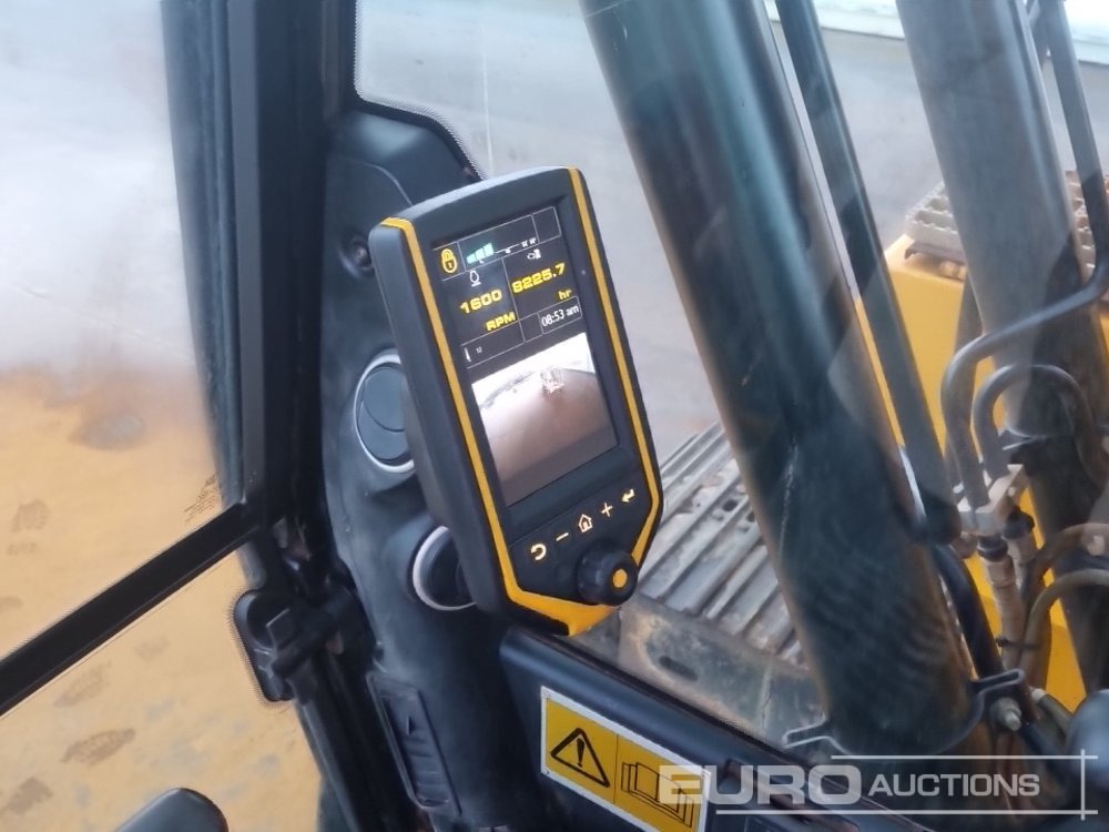 Kettenbagger 2018 JCB JS145LC: das Bild 42