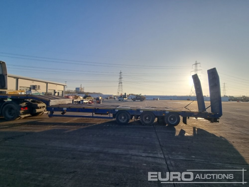 2018 McCauley Tri Axle Step Frame Low Loader Trailer, Out Riggers, Hydraulic Ramps - Tieflader Auflieger: das Bild 2 2018 McCauley Tri Axle Step Frame Low Loader Trailer, Out Riggers, Hydraulic Ramps - Tieflader Auflieger: das Bild 2