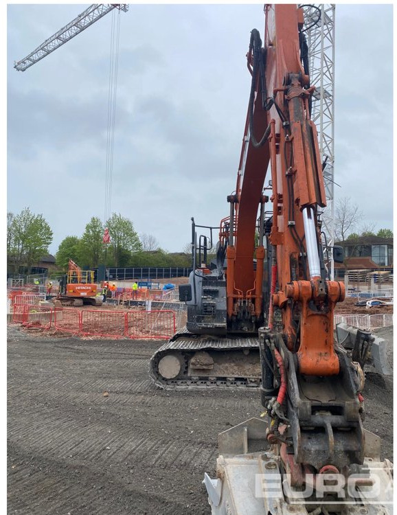 2020 Hitachi ZX135USBL-6 - Kettenbagger: das Bild 5 2020 Hitachi ZX135USBL-6 - Kettenbagger: das Bild 5