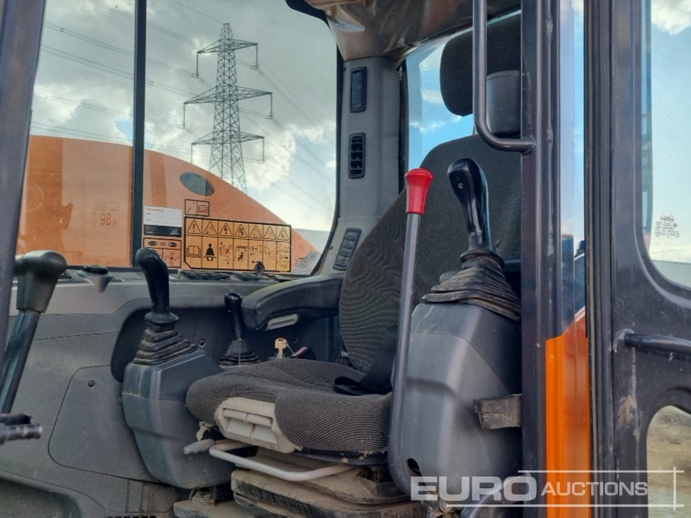 Minibagger 2021 Doosan DX85R-3: das Bild 36