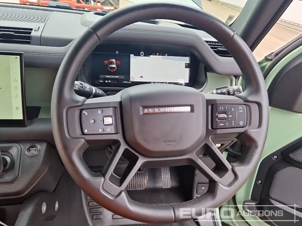 SUV/ Geländewagen 2023 Land Rover Defender 90: das Bild 42